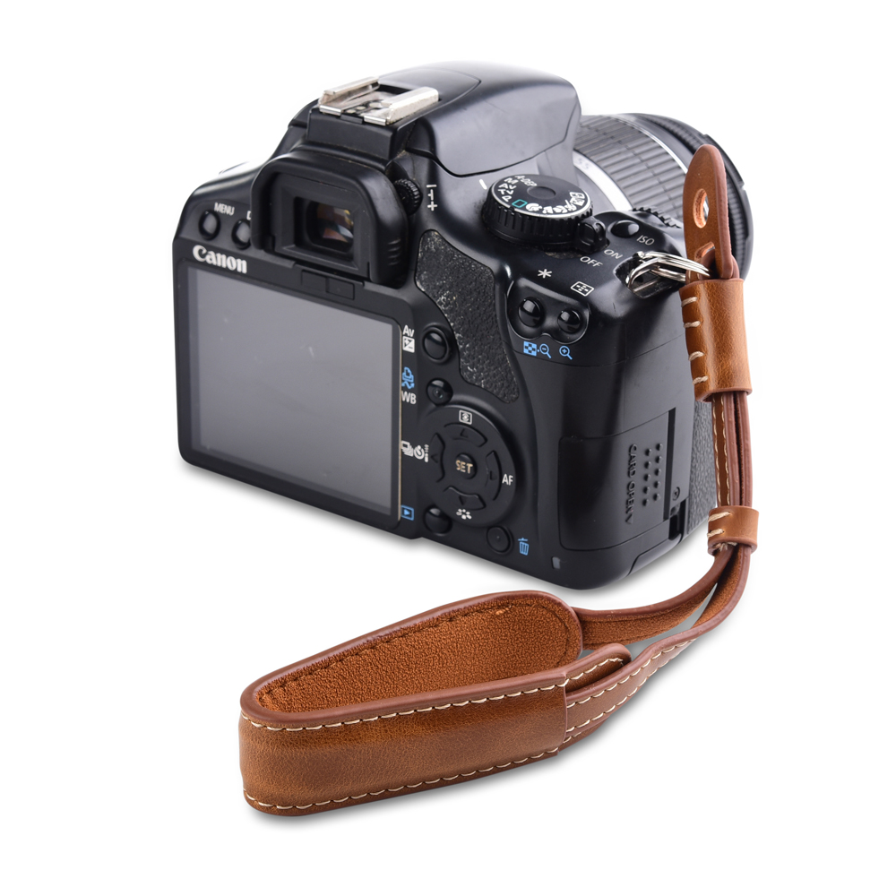 Cinghia da polso ad anello in  - Nikon Camera D3500 recensione e prezzo