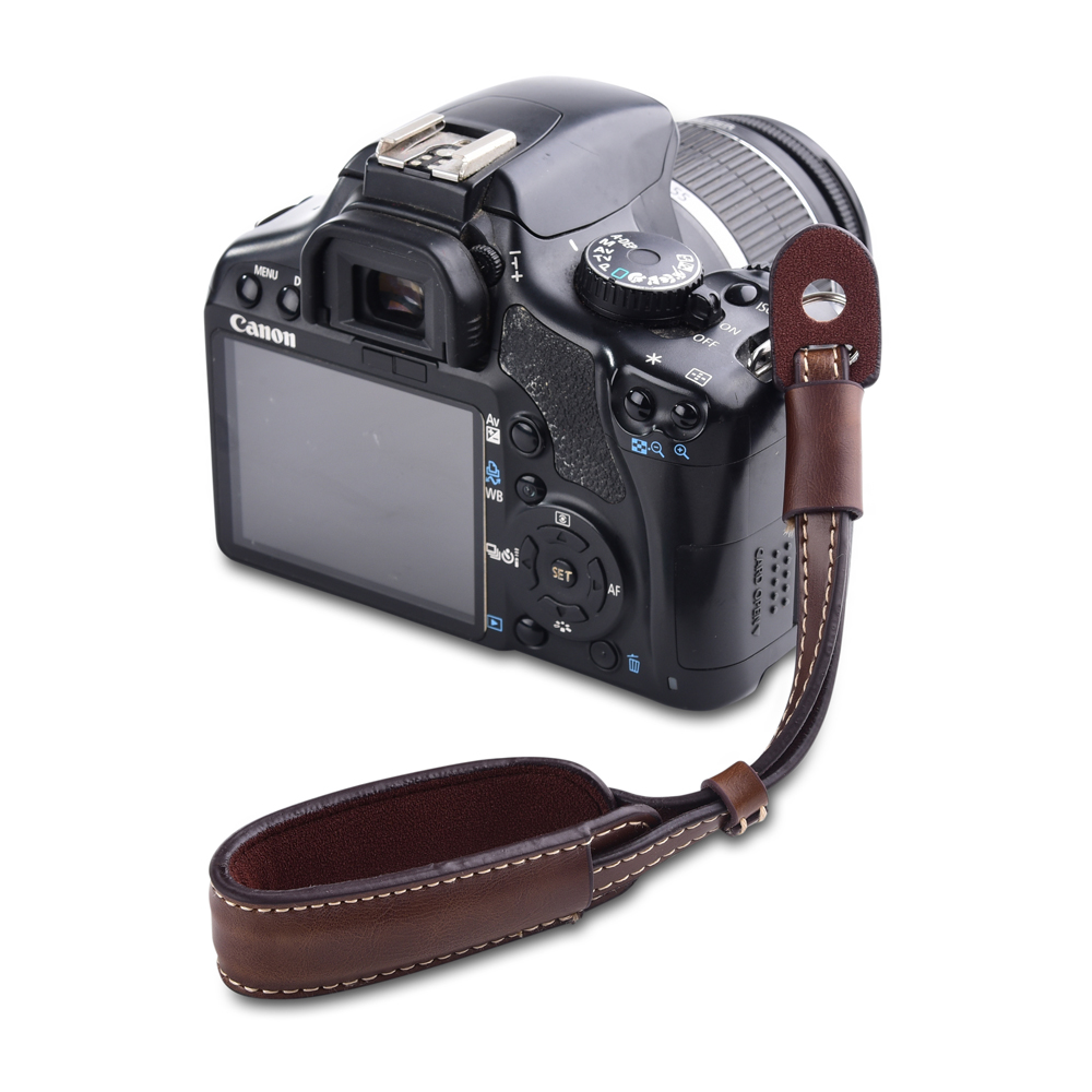 Cinghia da polso ad anello in  - Nikon Camera D3500 recensione e prezzo